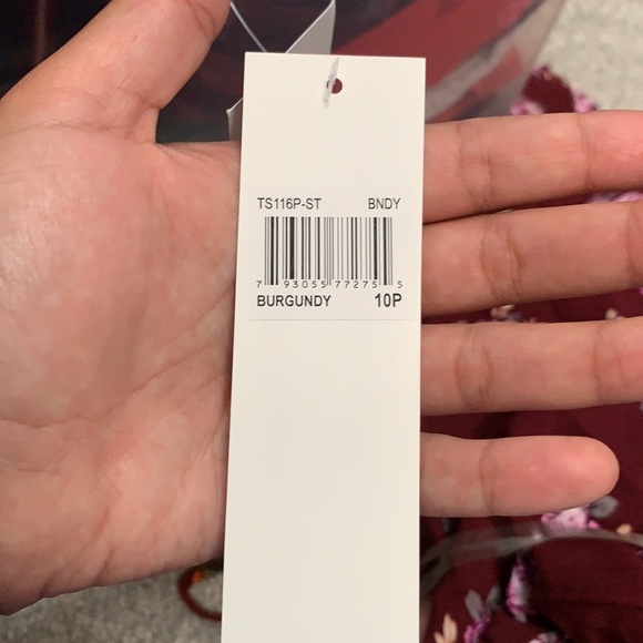 Size 10 P Burgundy dress - Picture 2 of 3